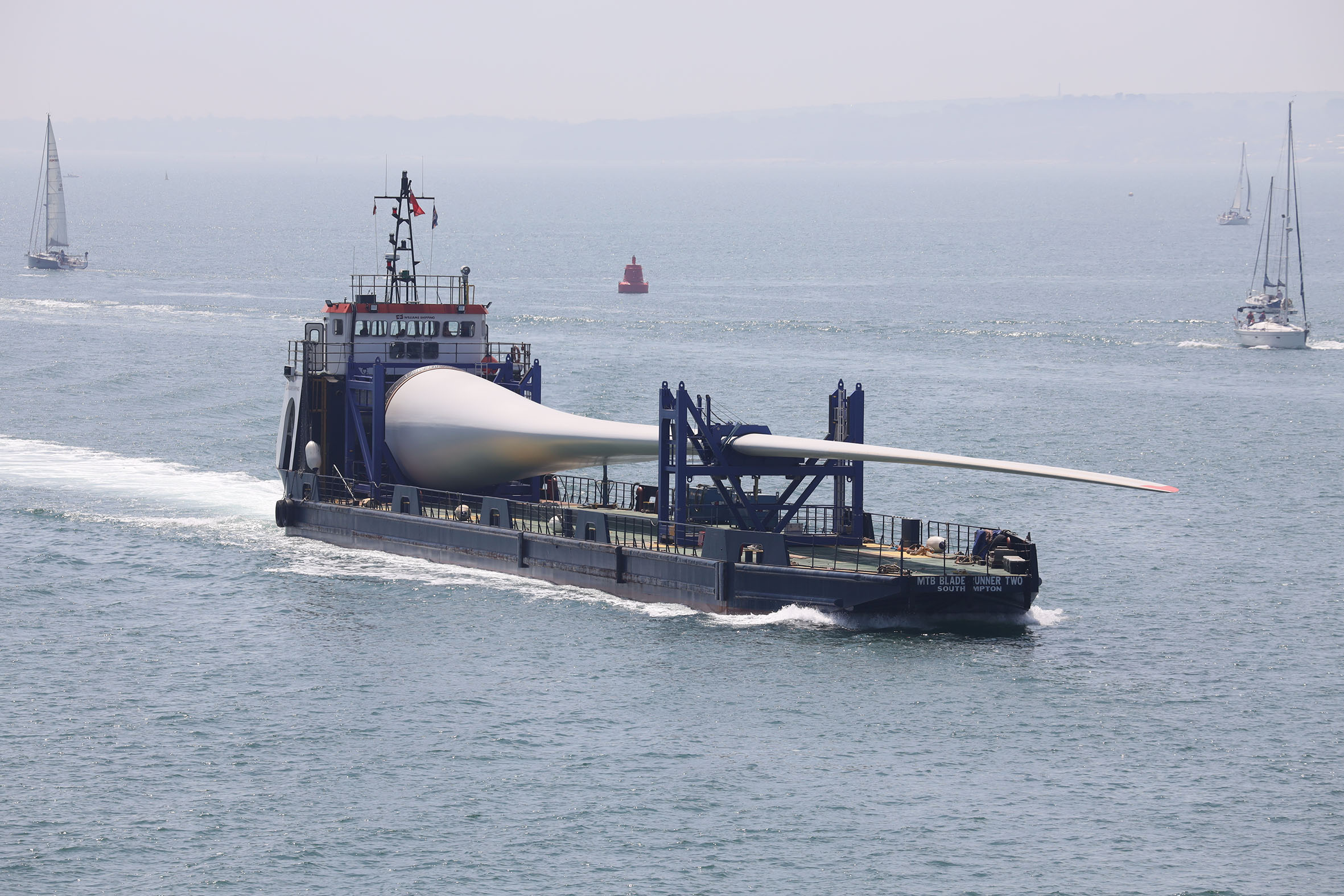 Authorities publicizes £300 million for offshore wind provide chains