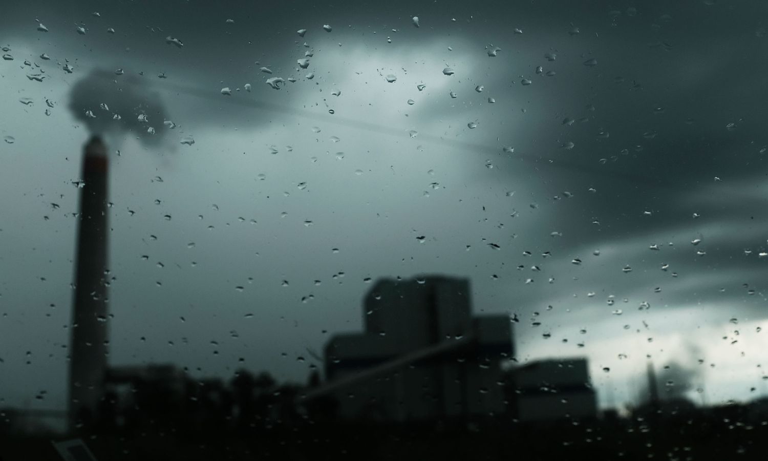 EPA Strikes to Ignore Energy Plant Carbon Emissions, Deny Local weather Science 